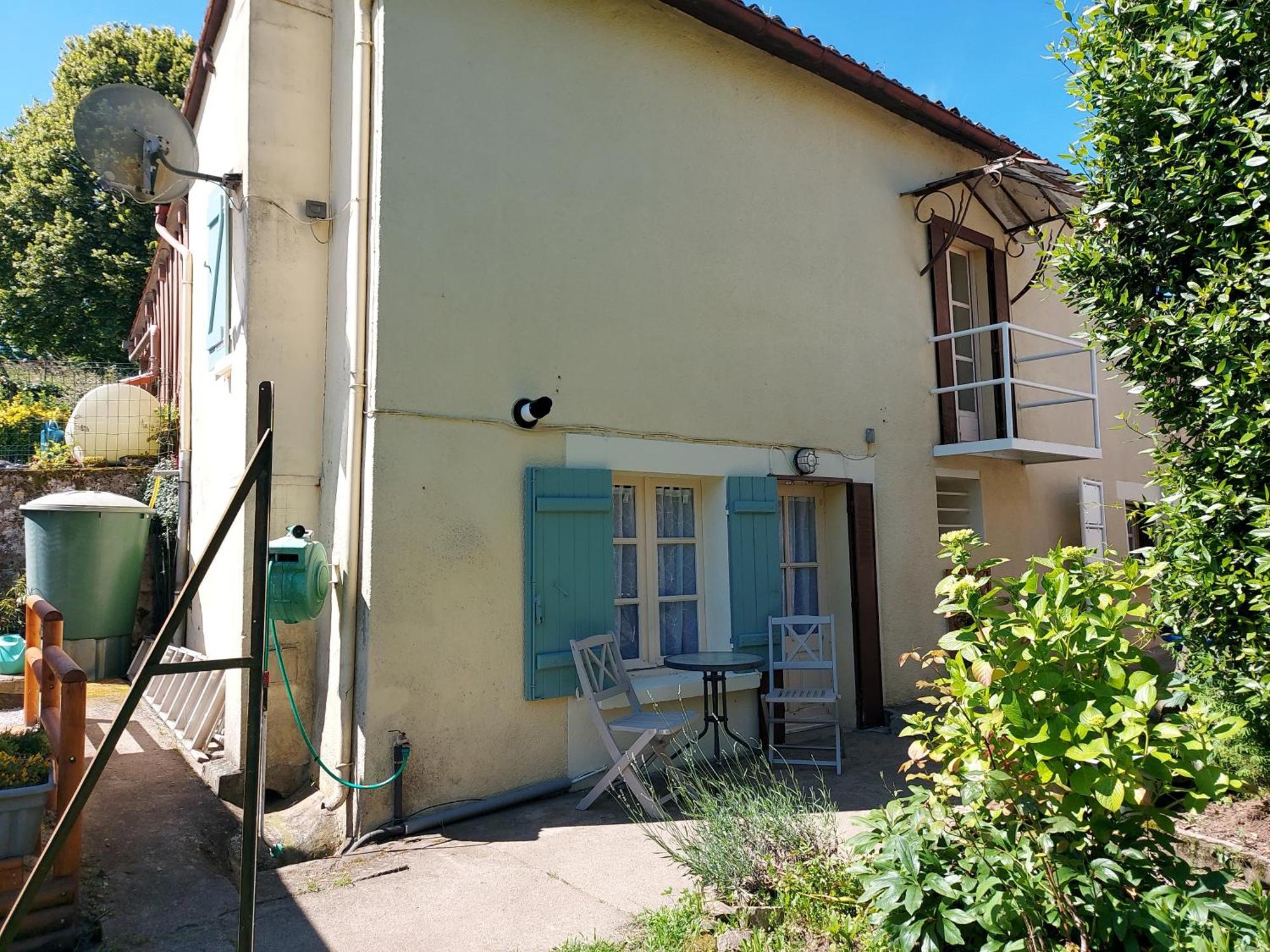 Charming Two Bedroom Gite With Beautiful Gardens Конфолан Экстерьер фото