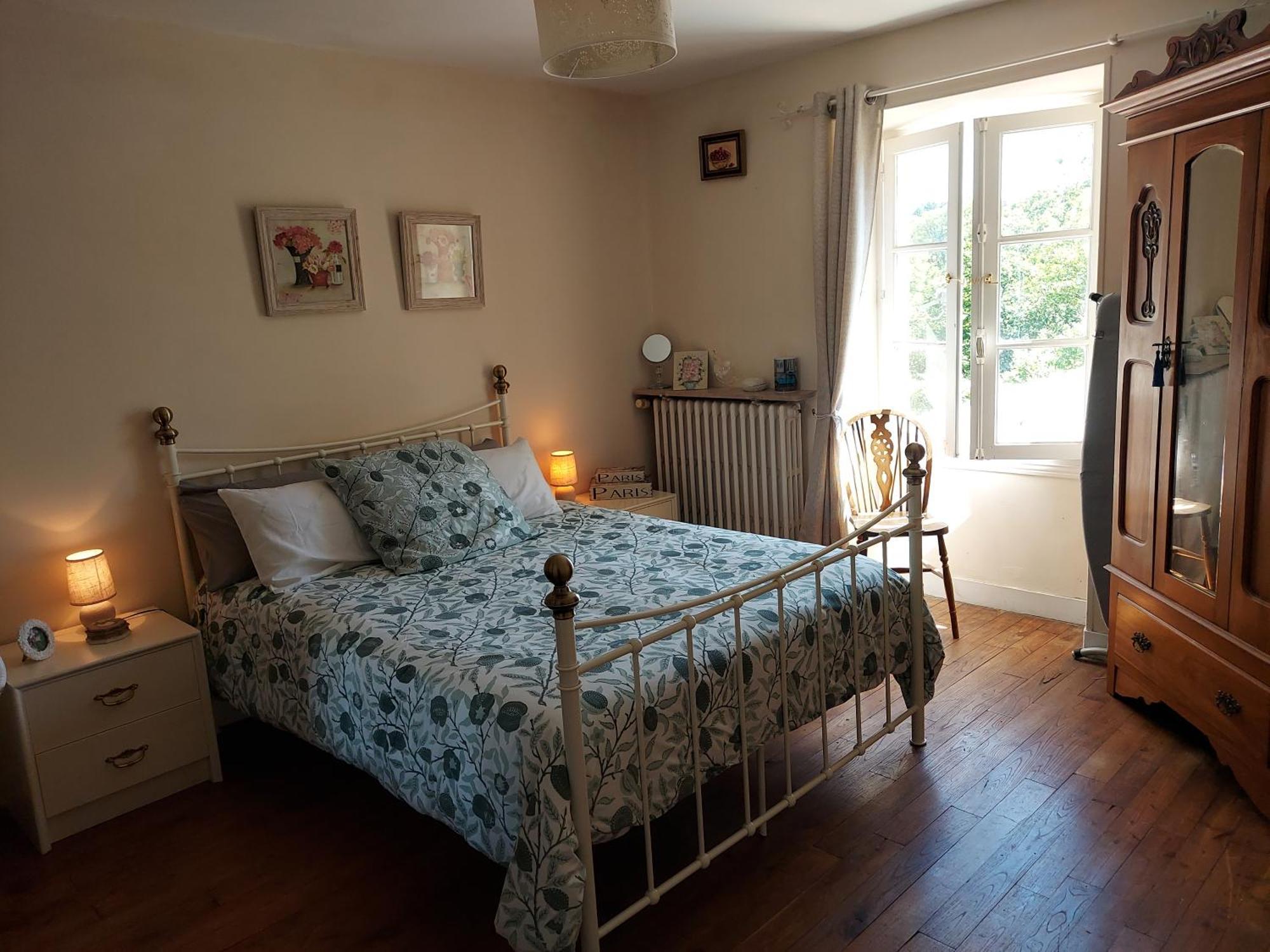 Charming Two Bedroom Gite With Beautiful Gardens Конфолан Экстерьер фото